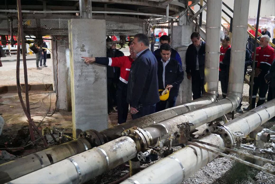 جلوگیری از کاهش طولانیمدت تولید روزانه ۵۰ هزار بشکه نفت در گچساران جلوگیری از کاهش طولانیمدت تولید روزانه ۵۰ هزار بشکه نفت در گچساران