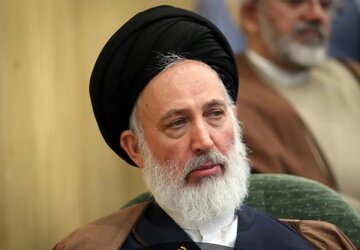 انتقاد شدید آیت الله ایازی از ماجرای شبیه‌سازی فضای جهنم/ کمبود آب، برق و گاز، خودش جهنم است/ آقایان در حوزه‌هایی وارد می‌شوند که وظیفه‌شان نیست