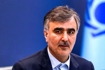 ایجاد بانک مشترک بین ایران و عمان/ صدور ضمانتنامههای بانکی برای تجار تسهیل میشود ایجاد بانک مشترک بین ایران و عمان/ صدور ضمانتنامههای بانکی برای تجار تسهیل میشود