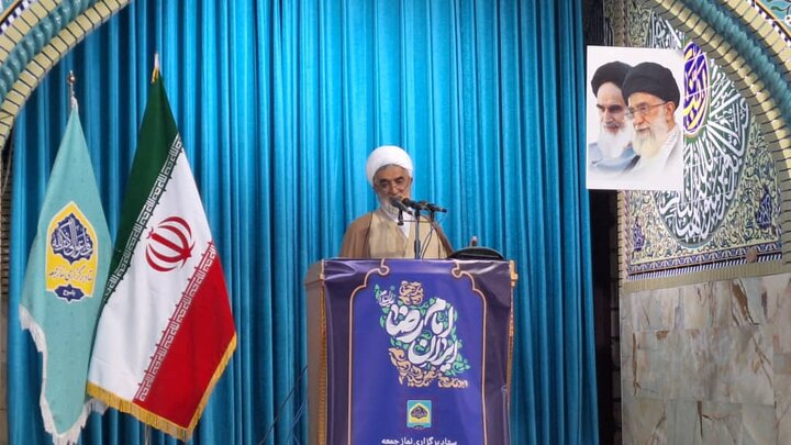 خطیب نماز جمعه یاسوج: صرفه جویی در مصرف آب و برق ضروری است خطیب نماز جمعه یاسوج: صرفه جویی در مصرف آب و برق ضروری است