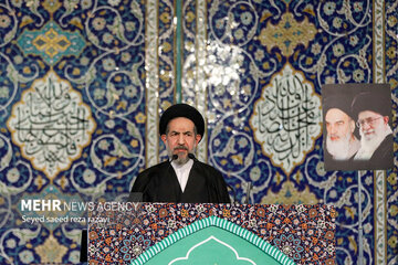 ابوترابی فرد: رهبری حماسه خلق کردند که ایران محور مقاومت و امت اسلامی را در اریکه‌ای از اقتدار قرار داد/ دشمنان روی تصور فرسایش محور مقاومت حساب کردند