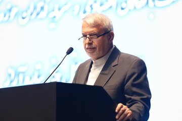 حضور دو وزیر دیگر دولت در مراسم تشیع شهدای حمله اسرائیل