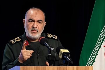 هشدار سردار سلامی به اسرائیل/ هر طرفی که در ماجراجویی علیه ایران شرکت کند پشیمان خواهد شد/  این رژیم صهیونیستی است که در صورت درگیری از بین خواهد رفت