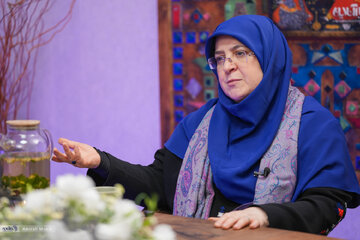 مهاجرانی: افزایش اختیارات استانداران و تمرکز زدایی از دغدغههای رئیس جمهور است مهاجرانی: افزایش اختیارات استانداران و تمرکز زدایی از دغدغههای رئیس جمهور است