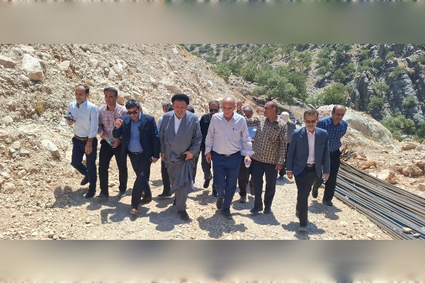 گزارش سفر یک روزه سید محمد موحد به شهرستان لنده/خبرهای خوش حجت الاسلام موحد برای مردم لنده/۴۰۰ میلیارد ریال از اعتبارات توازن گذاشته شد/اخد مجوز ماده ۲۳ بیمارستان لنده در مسیر جدید