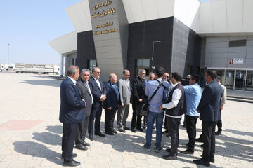 بازدید نمایندگان از پایانه مرزی پلدشت و روایت کارشکنی آذربایجان و اعمال محدودیت عبور کامیون‌ها و مسافران؛دریافت حق ورود ۱۰۰دلاری از کامیون‌های ایرانی!