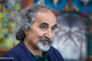 تقی آزاد ارمکی: مدیران صداوسیما درکی ندارند که چطور در حال قربانی‌گرفتن از مردم ایران هستند/ جلیلیون و پایداری‌چی‌ها جامعه را به سمت فروپاشی برده‌اند