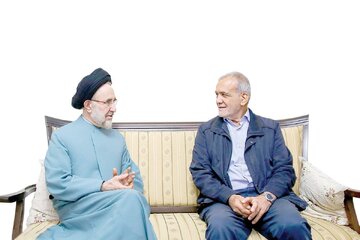 رئیس جمهور از سیدمحمد خاتمی عیادت کرد + عکس رئیس جمهور از سیدمحمد خاتمی عیادت کرد + عکس