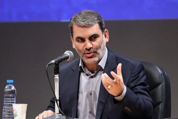 نماینده مجلس: خواستیم بودجه نهادهای بی تاثیر در زندگی مردم را حذف کنیم اما قدرت و نفوذشان مانع شد/ برخی نهادها بودجه می‌گیرند و گزارش عملکرد نمی‌دهند