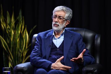 حدادعادل: در فضای مجازی هرکسی اعمال سلیقه میکند/ فضای مجازی بیصاحب است حدادعادل: در فضای مجازی هرکسی اعمال سلیقه میکند/ فضای مجازی بیصاحب است