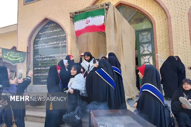 اعزام نخستین کاروان راهیان نور کهگیلویه و بویراحمد به مناطق عملیاتی