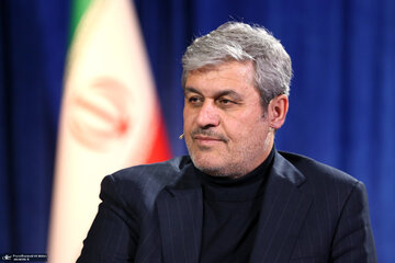 تاج گردون: هر فردی در مسئولیت خود اشتباهاتی دارد/ کسی نمیتواند بگوید اشتباهی نداشته است تاج گردون: هر فردی در مسئولیت خود اشتباهاتی دارد/ کسی نمیتواند بگوید اشتباهی نداشته است