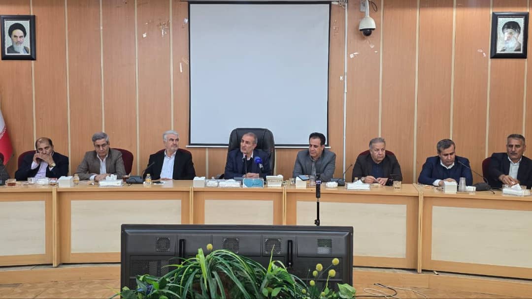 رئیس جمهور در سفر، نگاه ویژه و نویدبخشی به استان دارد رئیس جمهور در سفر، نگاه ویژه و نویدبخشی به استان دارد