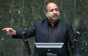 ادعاهای نماینده پایداری‌چی درباره رئیس شورای اطلاع رسانی دولت/ دامادش را با معدل ۱۲ به شرکت بازرگانی بین‌المللی تأمین اجتماعی برده است