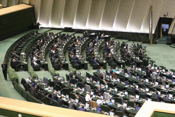 تذکر تند یک نماینده مجلس به وزیر نیرو؛ اگر توان مدیریت ندارید، مجلس آماده است که با احترام خداحافظی کند/ خوش سیما: نیروهای شرکتی تعیین تکلیف شوند تذکر تند یک نماینده مجلس به وزیر نیرو؛ اگر توان مدیریت ندارید، مجلس آماده است که با احترام خداحافظی کند/ خوش سیما: نیروهای شرکتی تعیین تکلیف شوند