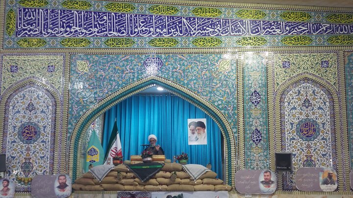 درفشی: بسیج در همه فتنه ها سینه سپر کرد