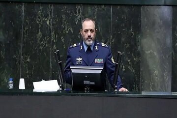 وزیر دفاع: توان دفاعی کشور پس از جنگ ۱۲روزه ارتقا یافت/ همکاری گسترده با ۸ هزار شرکت خصوصی و دانش‌بنیان