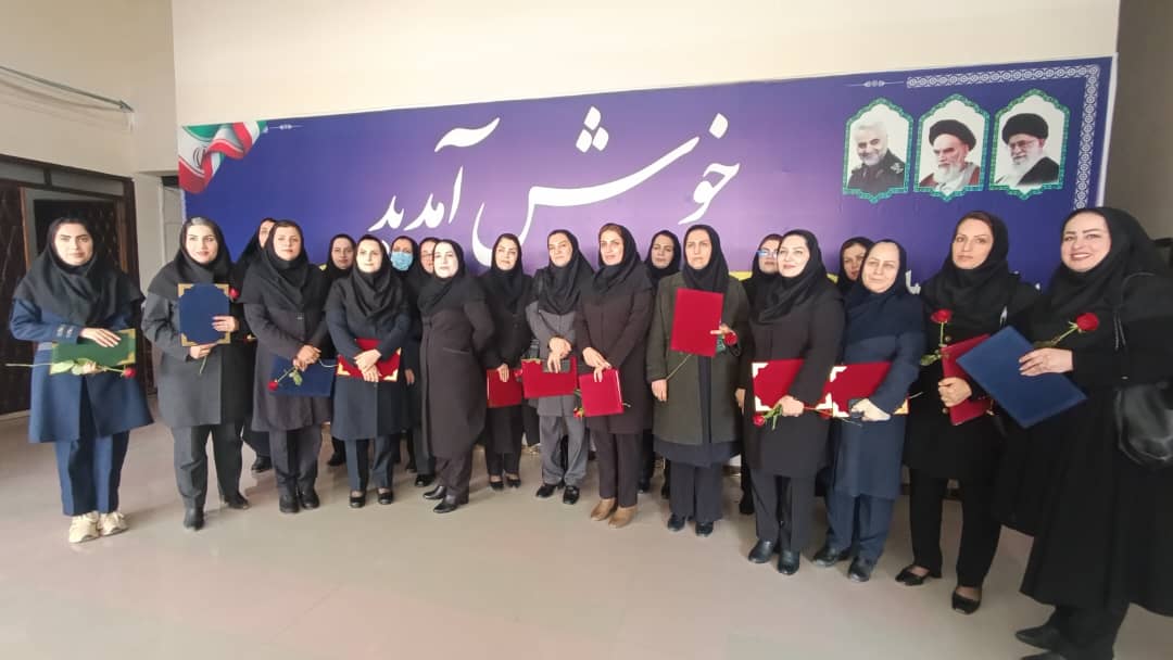 مراسم تجلیل از کارمندان زن ادارهکل راه و شهرسازی کهگیلویه و بویراحمد به مناسبت میلاد حضرت فاطمه(س) و روز زن برگزار شد مراسم تجلیل از کارمندان زن ادارهکل راه و شهرسازی کهگیلویه و بویراحمد به مناسبت میلاد حضرت فاطمه(س) و روز زن برگزار شد