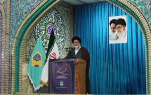 انتقاد امام جمعه یاسوج از نگاه ابزاری غرب به زن