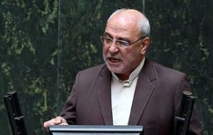 حاجی دلیگانی: قطع سهمیه بنزین خودروهای جدید خلاف قانون اساسی است/ برنجی که کیلویی ۶۰ هزار تومان دست مردم می‌آمد الان ۱۲۰ تومان هم گیرشان نمی‌آید