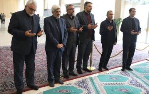 مراسم ختم اشرف بروجردی خواهر علادالدین بروجردی در مجلس دوازدهم + تصویر