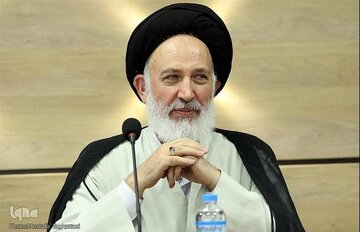 مرجع تقلید متفاوت در نگاه آیتالله ایازی مرجع تقلید متفاوت در نگاه آیتالله ایازی