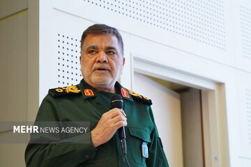 مقام ارشد نیروی زمینی سپاه: با تأکید فرماندهان سپاه، نگاه راهبردی به جنوب شرق وجود داشته/ مردم جنوب شرق باید نتایج این همایش را در زندگی خود ببینند