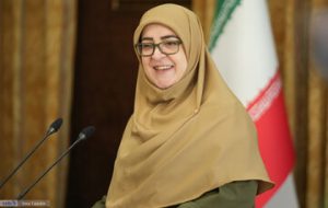 مهاجرانی: نمی‌شود مردان بنشینند و درباره موضوعات اجتماعی به تنهایی تصمیم بگیرند/ بیان داستان «فیل در اتاق تاریک» درباره خطا در سیاستگذاری