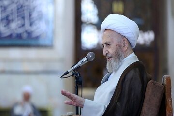 واکنش آیتالله سبحانی درباره «شبههافکنی» علیه حضرت زهرا(س)/ یادآوری سرنوشت احمد کسروی، به عنوان یک هشدار جدی واکنش آیتالله سبحانی درباره «شبههافکنی» علیه حضرت زهرا(س)/ یادآوری سرنوشت احمد کسروی، به عنوان یک هشدار جدی