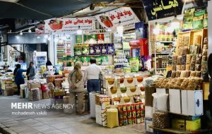 یلدا زیر سایه گرانی؛ گلایه مردم کهگیلویه و بویراحمد از افزایش قیمت‌ها