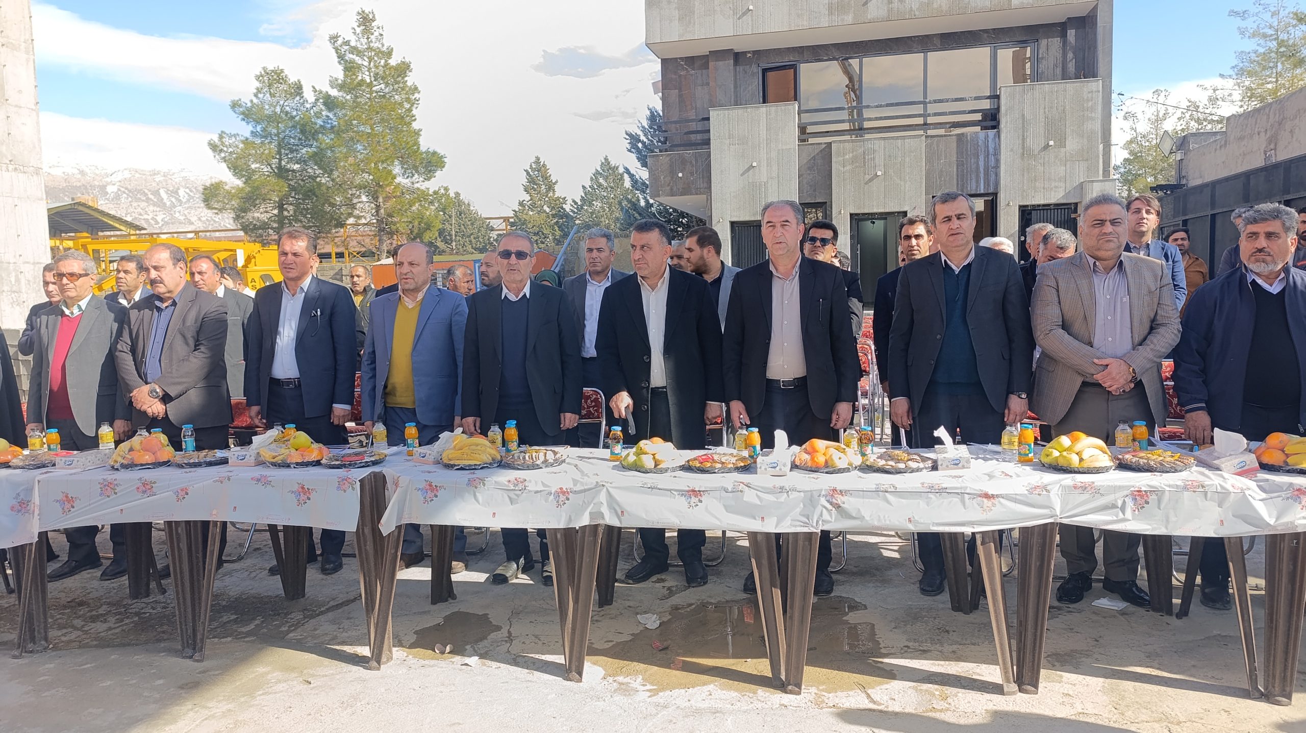 افتتاح کارخانه بتن دنا با سرمایه‌گذاری ۱۸۰ میلیارد تومانی؛ نماد اعتماد به جوانان و رونق تولید در کهگیلویه و بویراحمد