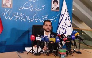 تنظیم لایحه بودجه بر محور حقوق و دستمزد، معیشت، سلامت و بنیه دفاعی/ سخنگوی کمیسیون تلفیق: افزایش حقوق به اندازه تورم باشد