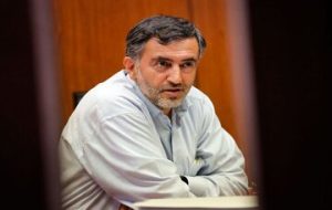 فعال سیاسی اصولگرا: دور سوم مذاکرات با آرایش جدید رسانه‌ای مقامات آمریکا و رویکرد تهاجمی رسانه‌های غربی آغاز شد/ آمریکا مذاکره را با رسانه پیش می‌برد