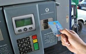 مصوبه بنزینی مجلس/ سال آینده سهمیه بنزین به کارت بانکی منتقل می‌شود؟