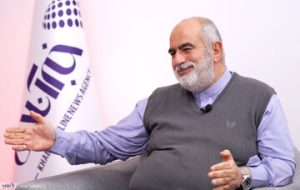 هشدار حسام الدین آشنا درباره اختلاف میان جریانات سیاسی داخلی/ میدان را به گروهک‌های اسماعیلیون و مسیح‌یون و منافقون و جاویدیون می‌بازند